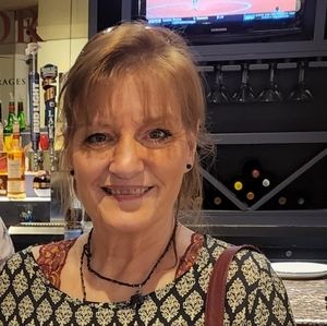 Meet your Posher, Lea